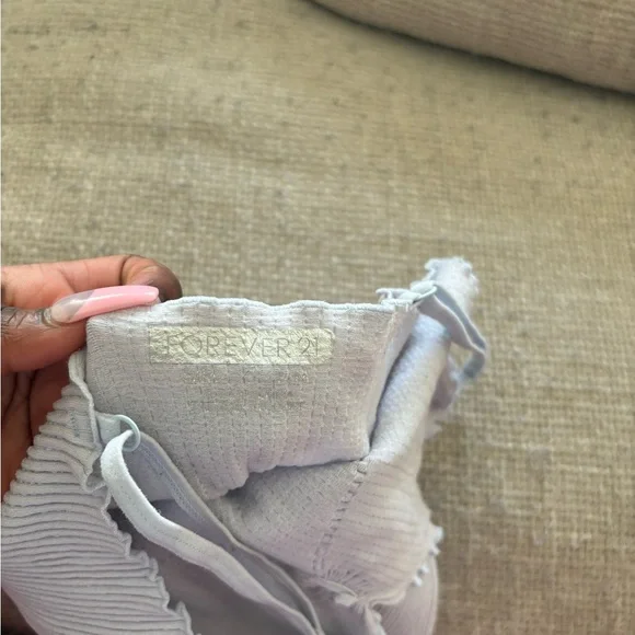 Blue Ribbed V-Neck Seamless Tank Top - Picture 3 of 3